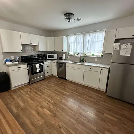 Crafty On Hoyt- Renovated Craftsman 15 Mins From Downtown Villa